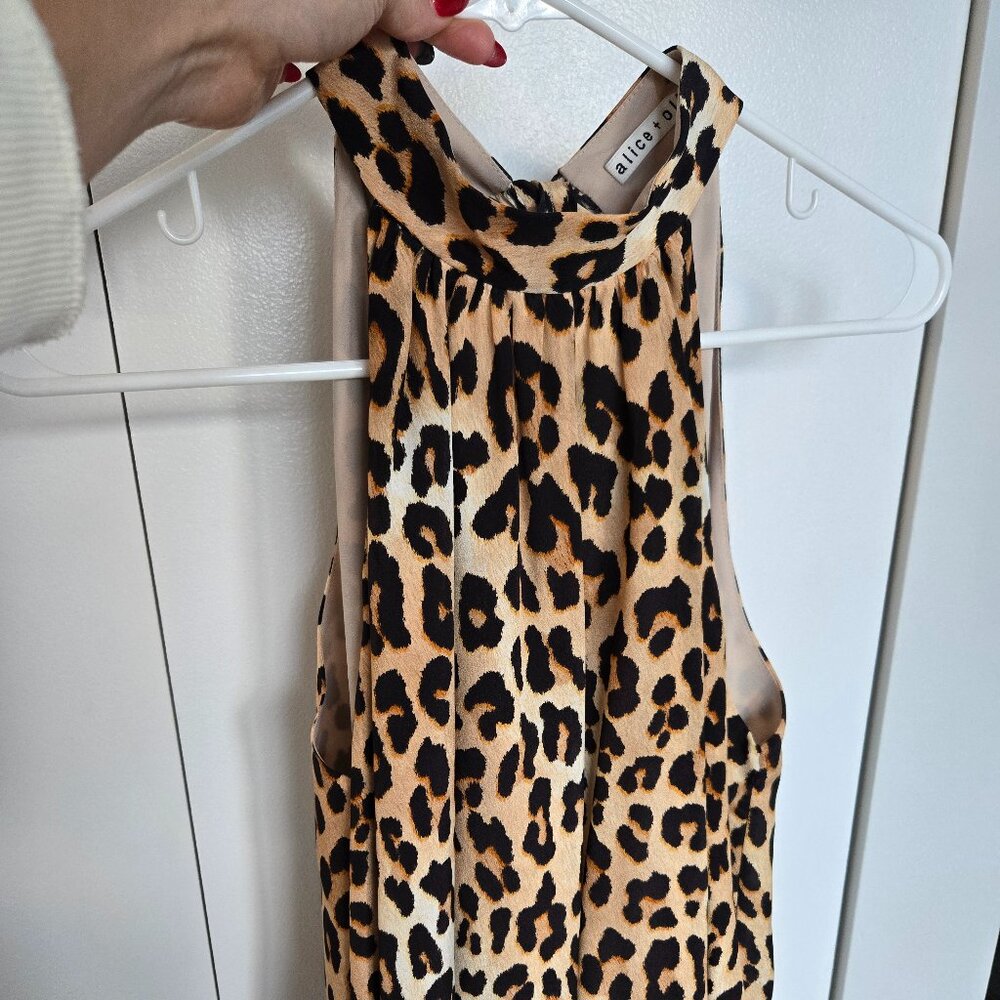 ALICE + OLIVIA Halterneck Top in Leopard SIZE SMALL